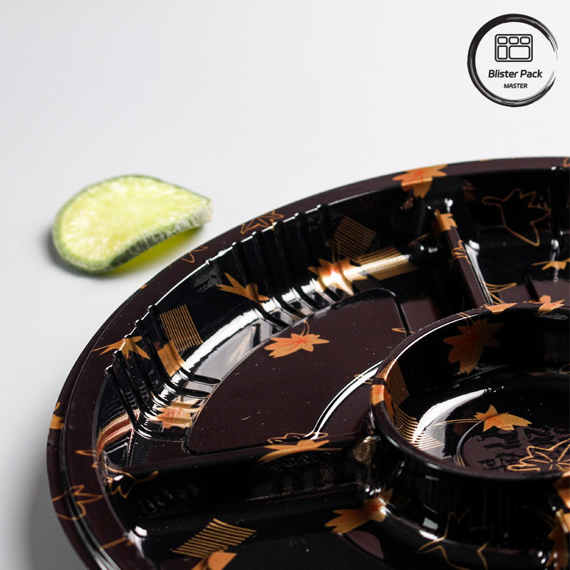 Convenient Single And Multi Cell Large Disc Disposable Sushi Trays For Varied Dining Needs